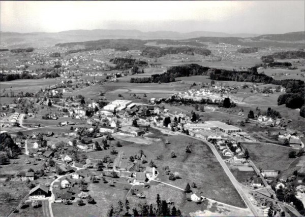 Wolfhausen,  Flugaufnahme Vorderseite