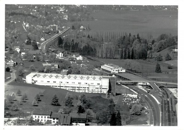 Au ZH-Flugaufnahme Vorderseite