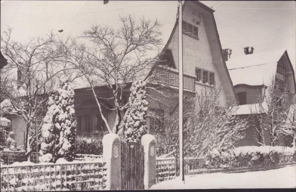 unbekanntes Haus Vorderseite