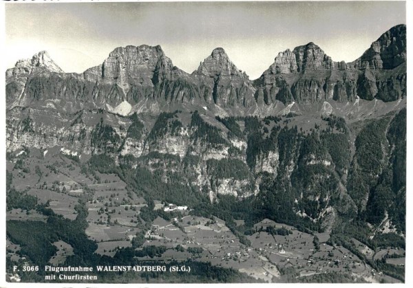 Walenstadtberg mit Churfirsten, Flugaufnahme Vorderseite