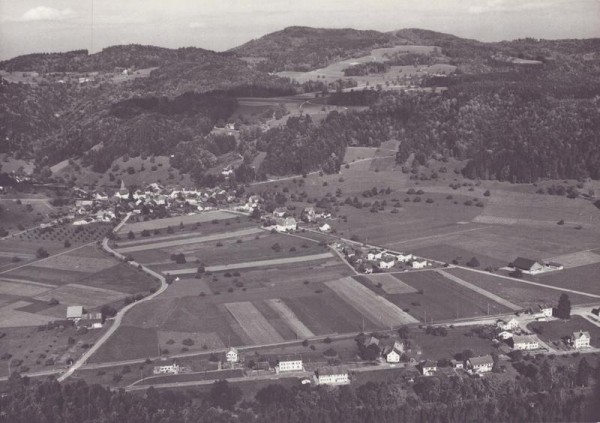 Zell im Tösstal ZH  -  Flugaufnahmen Vorderseite