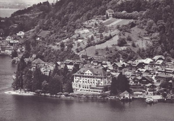 Park - Hotel Gunten am Thunersee  Vorderseite