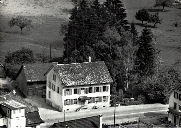 Rikon, Restaurant Freihof, Flugaufnahme Vorderseite