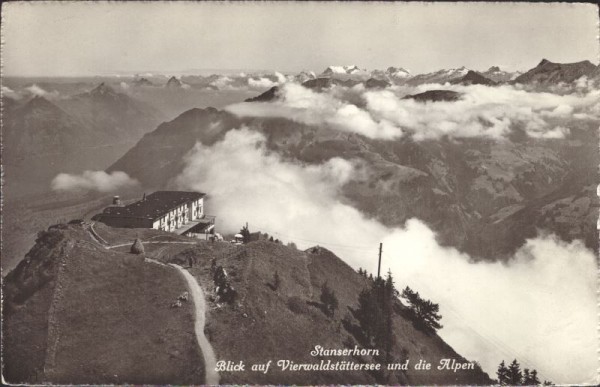 Stanserhorn - Blick auf Vierwaldstättersee und die Alpen