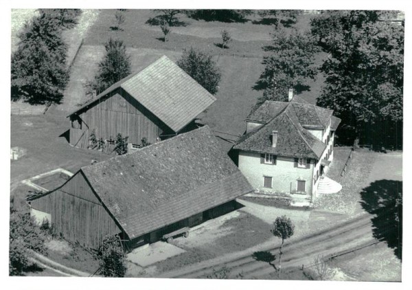 Haslen, Flugaufnahme Vorderseite