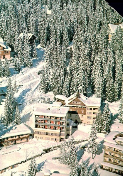 Hotel Belvédère-Tanneck, Arosa  -  Flugaufnahmen Vorderseite