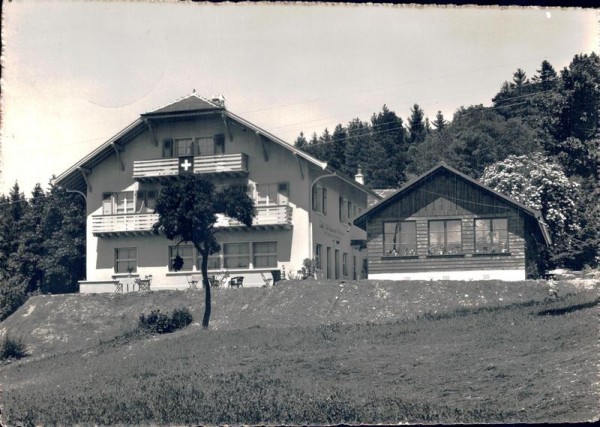 Cafe-Restaurant-Pension du Signal de Belmont Vorderseite