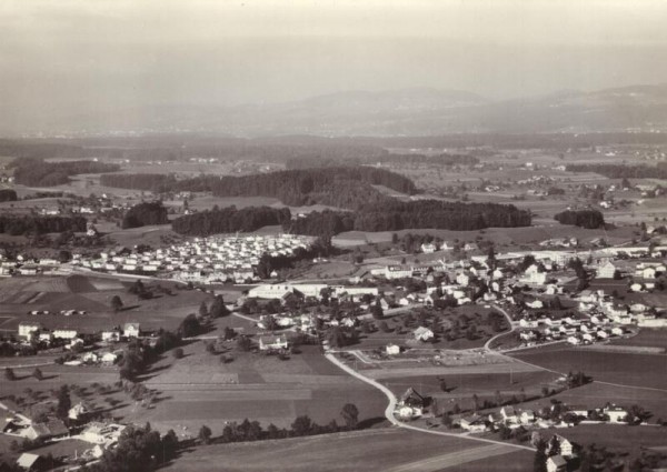 Wolfhausen ZH - Flugaufnahmen Vorderseite