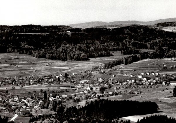 Hittnau ZH - Flugaufnahmen Vorderseite