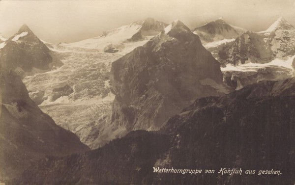 Wetterhorngruppe von Hohfluh aus gesehen