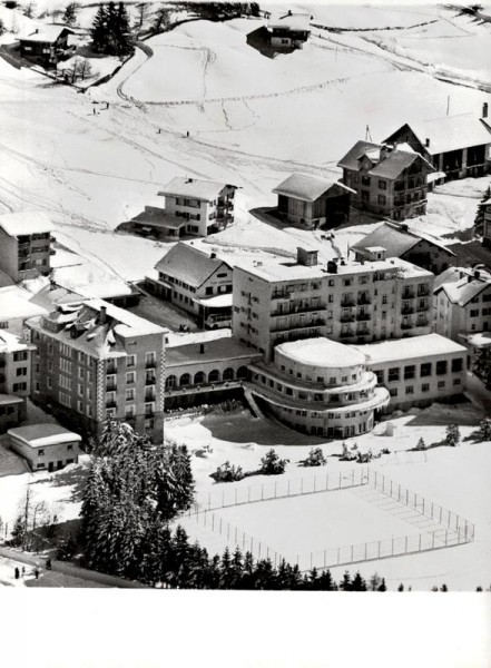 Grand-Hotel Schweizerhof, Lenzerheide  - Flugaufnahmen Vorderseite