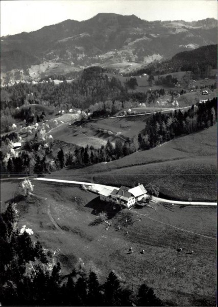 Bäretswil, Bergwirtschaft Sonnenhof, Flugaufnahme Vorderseite