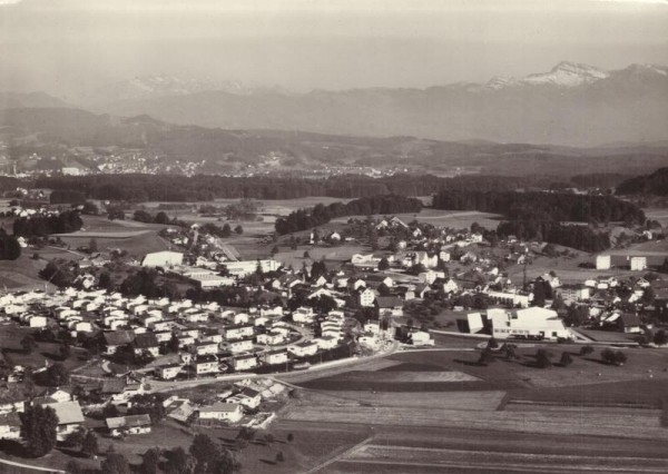 Wolfhausen ZH - Flugaufnahmen Vorderseite