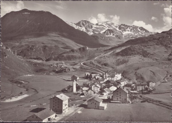 Bivio (1776 m) mit Roccabella und Piz Gravasalvas