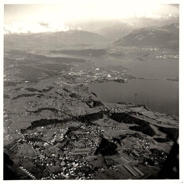 Rapperswil-Jona von Hombrechtikon aus. Obersee-Zürichsee Vorderseite