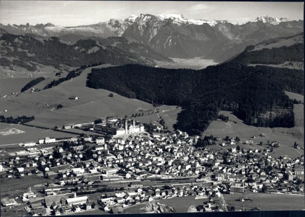 Einsiedeln, Flugaufnahme Vorderseite