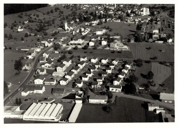 8730 Uznach SG, Otto Hofstetter AG, Zürcherstrasse 73, 1990+2011 Neu Gebaut/ Burgerfeldstrasse/ Kreuzkirche Vorderseite