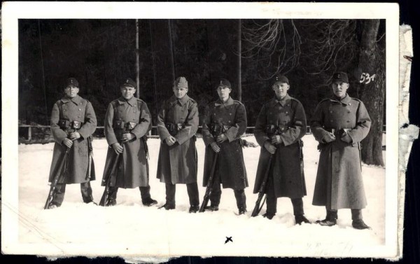 Militär im Schnee Vorderseite