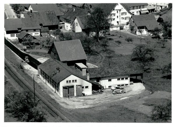 Ilnau-Effretikon, Flugaufnahme Vorderseite