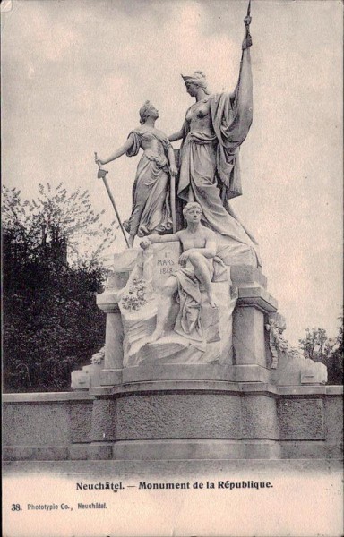 Neuchâtel, Monument de la République Vorderseite