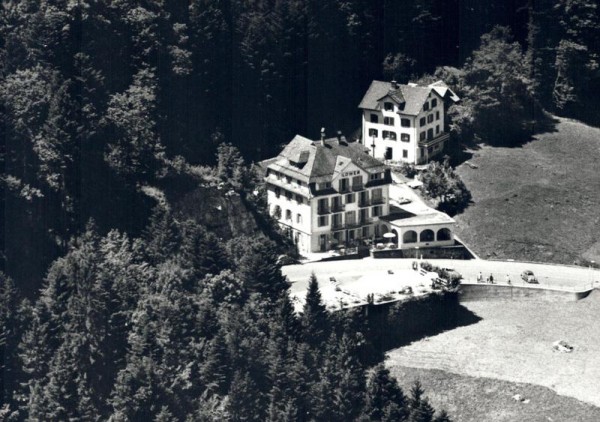 Hotel Löwen, Seelisberg UR  -  Flugaufnahmen Vorderseite