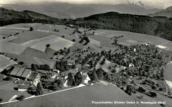 Menzingen, Kloster Gubel, Flugaufnahme Vorderseite